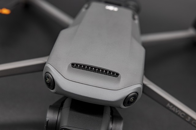 DJI's new UAV Mavic 3 Classic evaluation: more cost-effective.