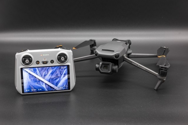 DJI's new UAV Mavic 3 Classic evaluation: more cost-effective.
