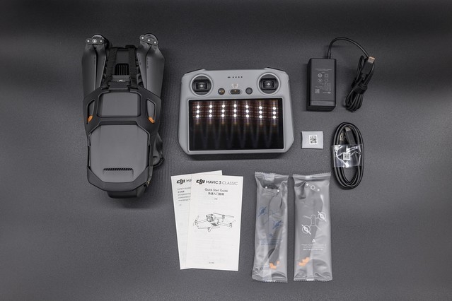 DJI's new UAV Mavic 3 Classic evaluation: more cost-effective.