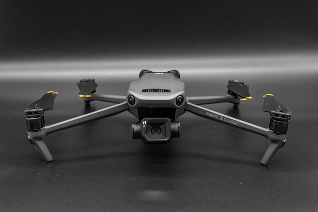 DJI's new UAV Mavic 3 Classic evaluation: more cost-effective.