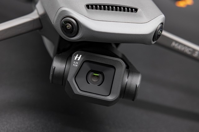 DJI's new UAV Mavic 3 Classic evaluation: more cost-effective.